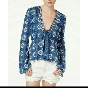 LAST CHANCE 12/31! Free People | Blue Bellsleeve Medallion Top